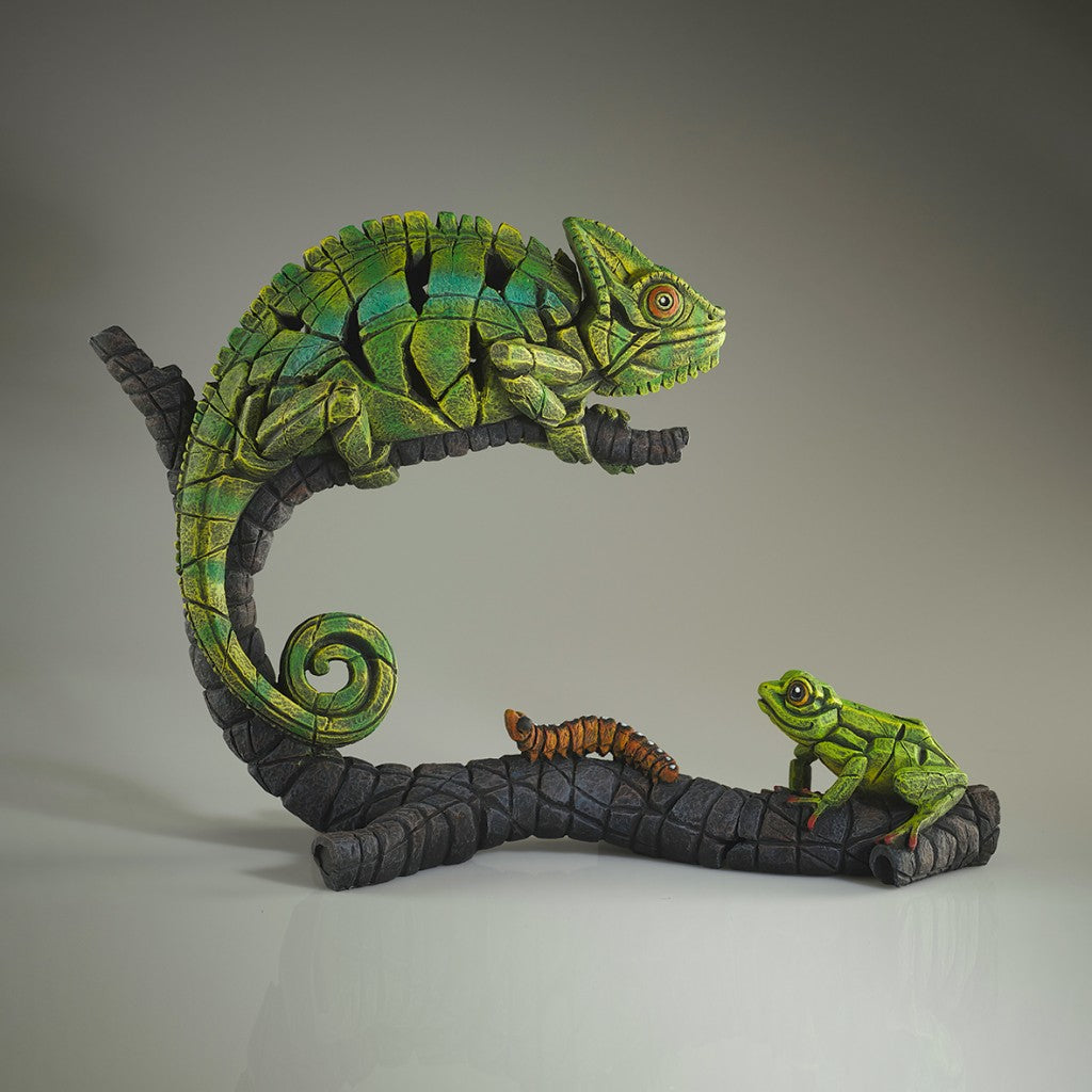 EDGE Sculpture African Tree Frog Rainbow Green - The Acorn Gallery, Pocklington