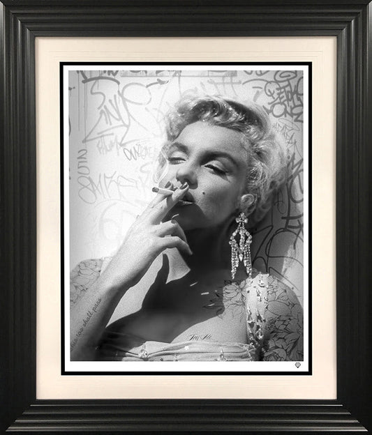 JJ Adams Smoking Gun Marilyn Black & White - The Acorn Gallery, Pocklington