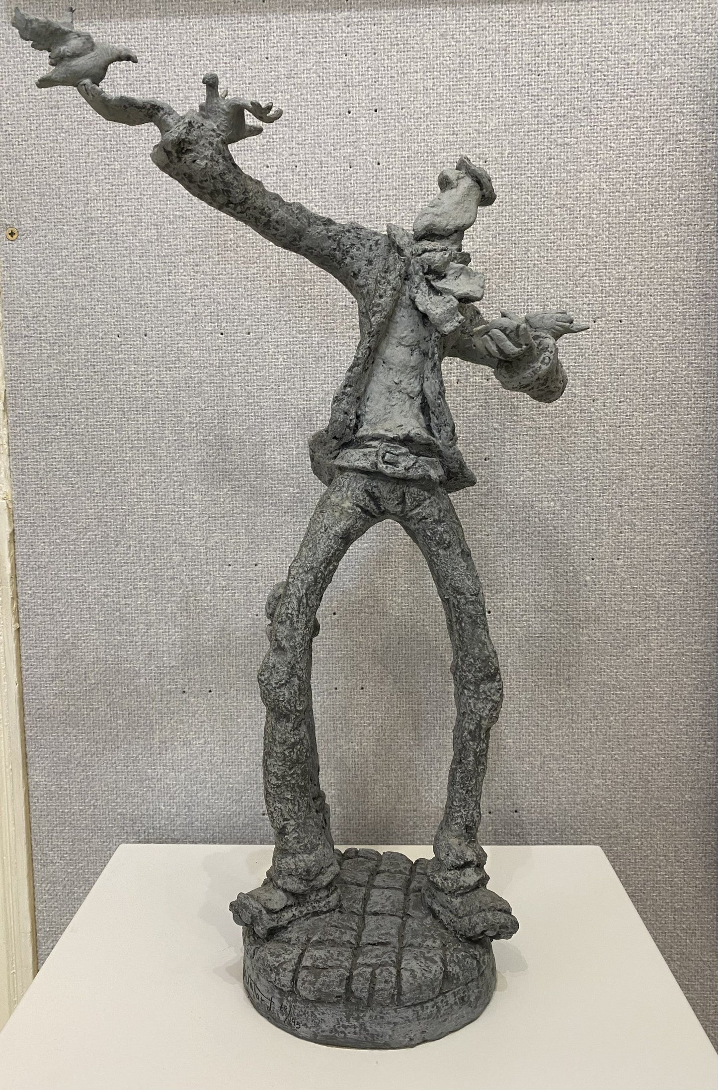 Philip Stuttard Feathered Friends Sculpture - The Acorn Gallery, Pocklington, shop online or call 01759 307652.