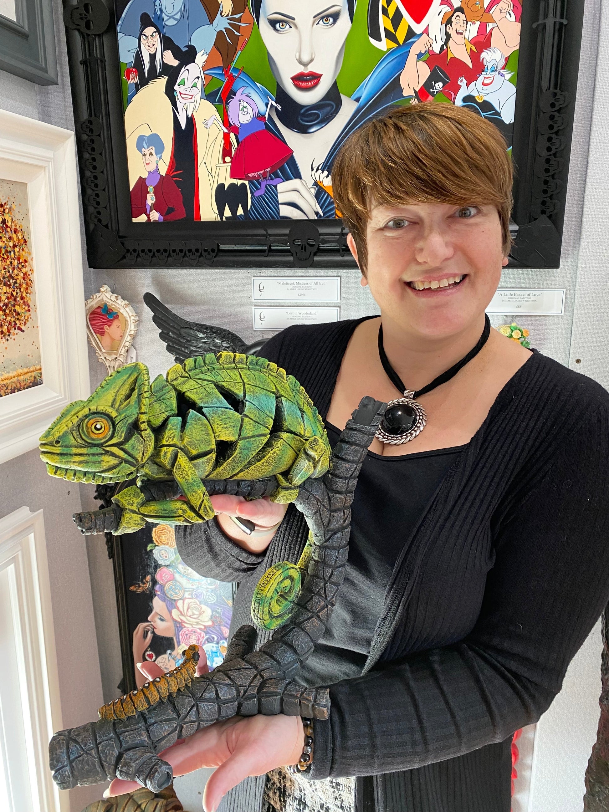 EDGE Sculpture Chameleon Green  - The Acorn Gallery, Pocklington